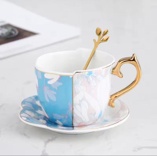 Ceramic cup with plate and spoon 250 ml