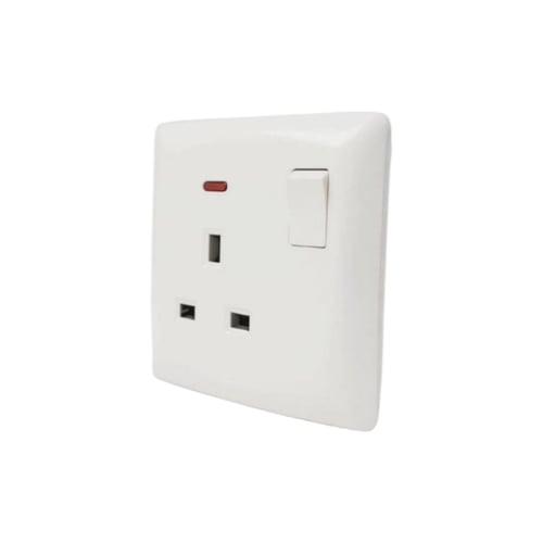 فيش مع مفتاح 13 أمبير أبيض وطني - الرائد بلس ALRAE...