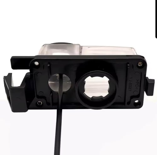 كاميرا خلفية تركب على لمبة اللوحة مقاسها ضمن الصور