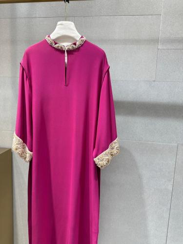 فستان فلنتينو