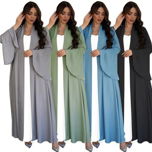 عباية انسيابية بأكمام مكشكشة