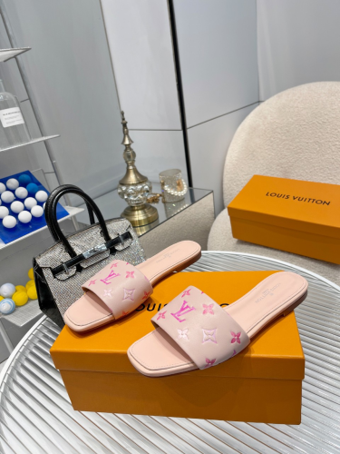 LV Women S;ipper