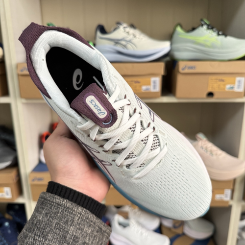Asics Gel Nimbus 28