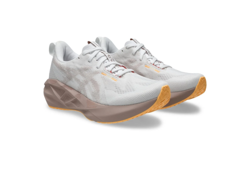 ِAsics Nova Blast 5