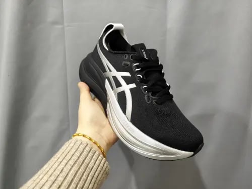 Asics Gel Nimbus 28