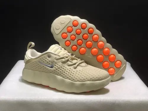 Nike Mind 002
