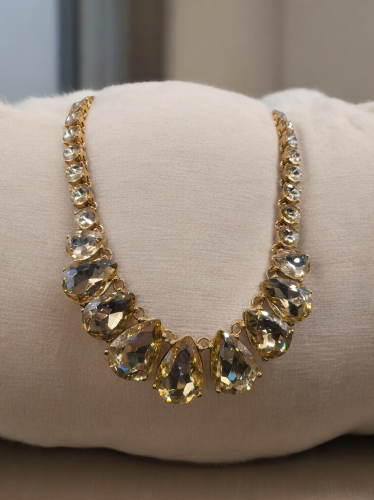 طقم مميز انتيك من كريستالات زجاجية Glass Rhineston...