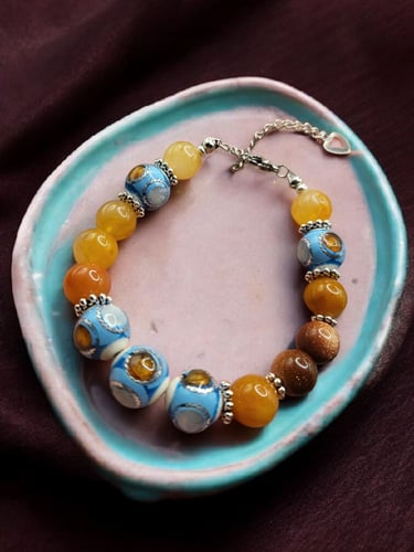 طقم جميل انتيك من العقيق الطبيعي مع عظم الجمل مع ح...