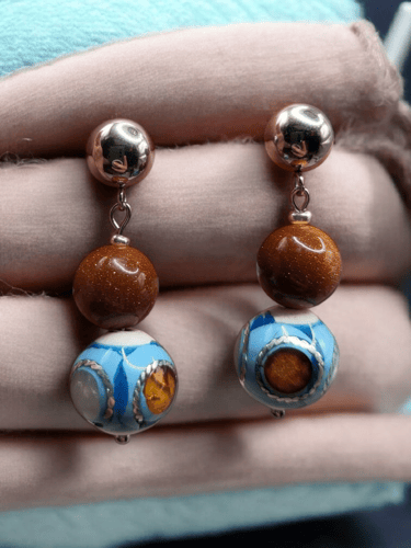 طقم جميل انتيك من العقيق الطبيعي مع عظم الجمل مع ح...