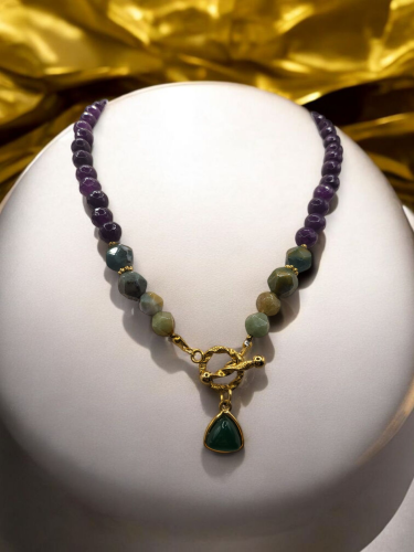 طقم جميل ومميز من العقيق البرازيلي البنفسجي والعقي...