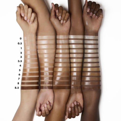 ايلف فلتر سائل للوجه هلو جلو ميديم موين 3.5 - 31.5...