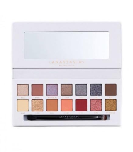 لوحة ظلال عيون كارلي بايبل من انستازيا بيفرلي هيلز...