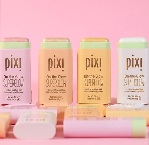 بيكسي اون ذا جلو هايلايتر سوبر جلو ستيك بيتال ديو