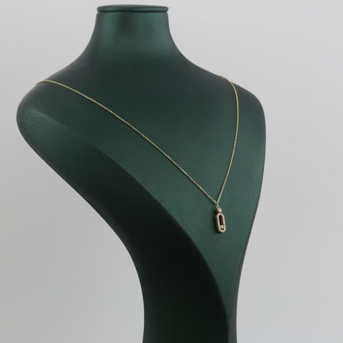 طقم ذهب بتصميم حديث بأجزاء لماعه - عيار 18