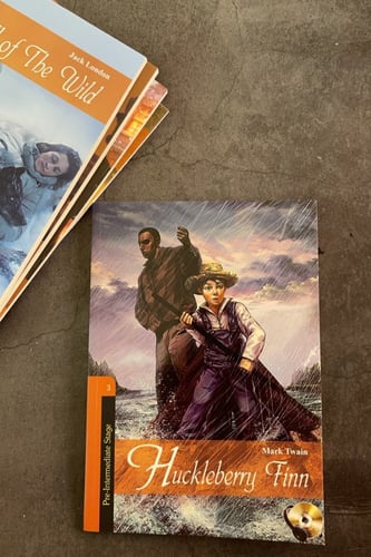 المجموعه الذهبية المستوى3 +باركود استماع 5 قصص