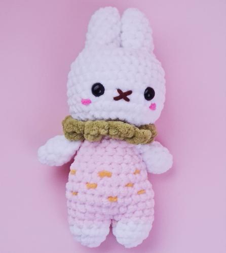 دمية الارنب miffy الفراولة