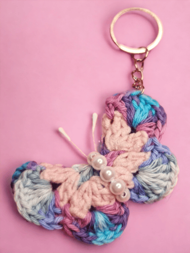 ميدالية فراشة