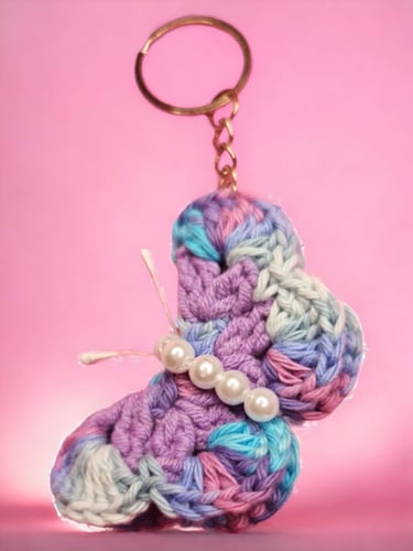 ميدالية فراشة