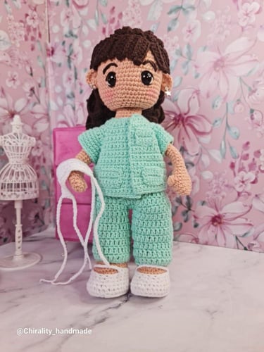 دمية رند (ممارس صحي)