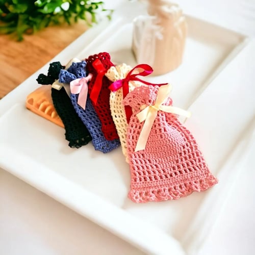 كيس شنطة دانتيل قلب للمكياج