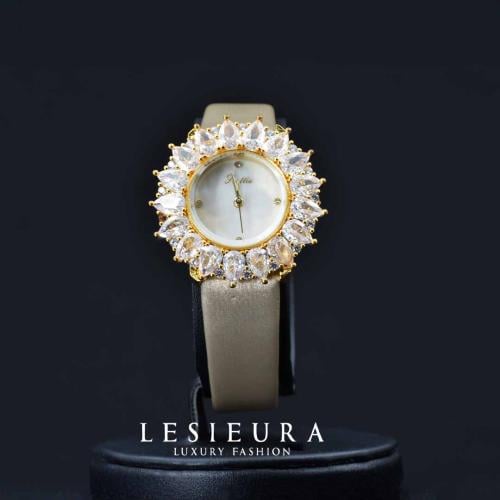 ساعة كلاريت المميزة