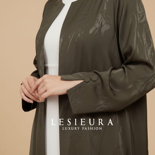 عباية غرين مع فستان عبايه