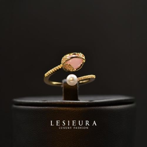 Tulip Pearl Ring