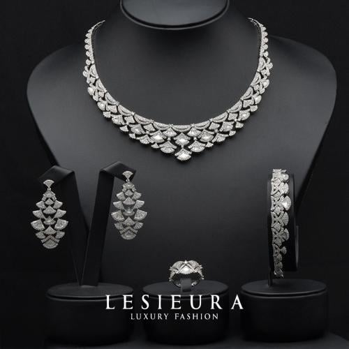 طقم اكسسوار اورا كريستال