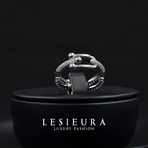 طقم أوارا الفضي بتصميم تيفاني