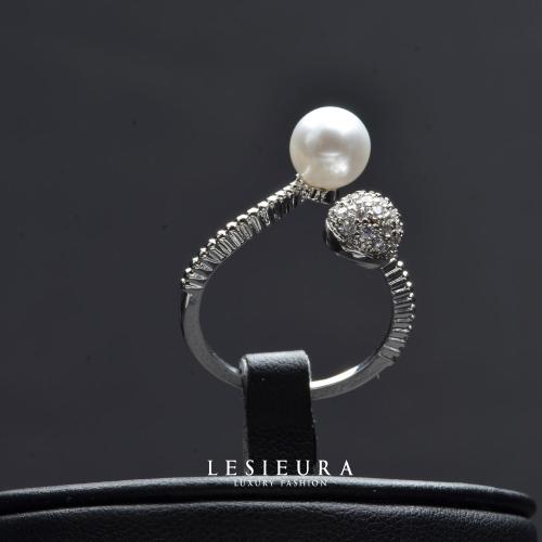 خاتم اكسسوار انيق مع اللؤلؤ الفاخر