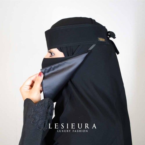 نقاب ربع مقوى بشريط طويل مع تبطين داخلي