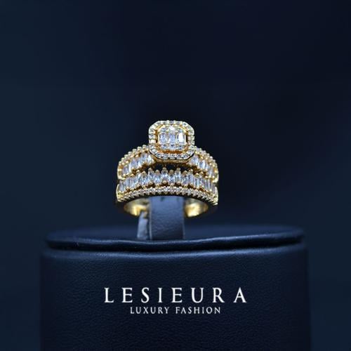 خاتم إمباير الذهبي