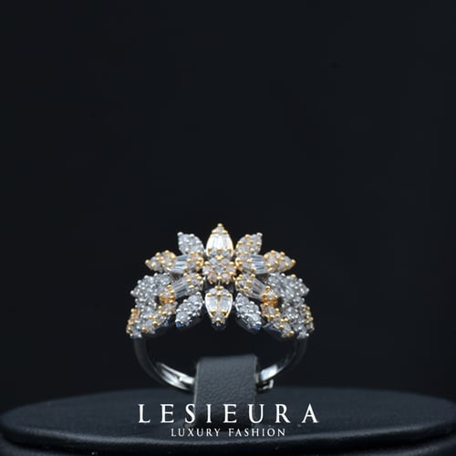 طقم اكسسوار إيسانس ديكلا