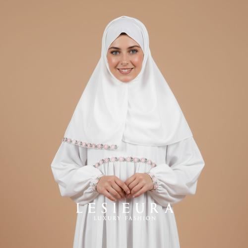 شرشف صلاه ابيض مع تطريز ورد