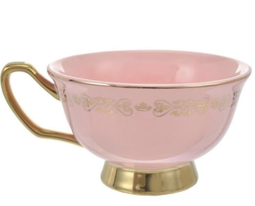 كوب وصحن اورورا