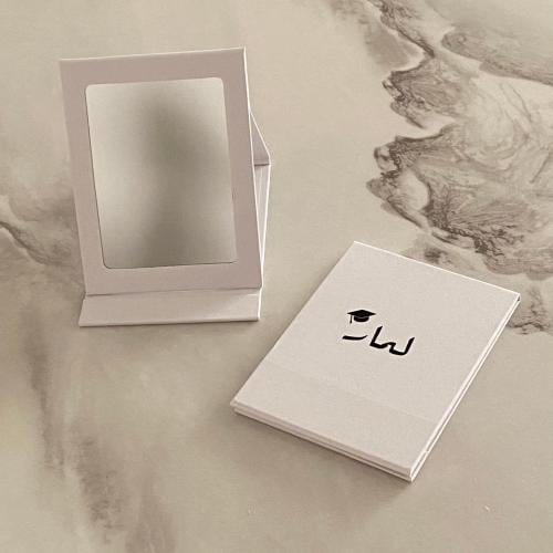 مرايا بالإسم