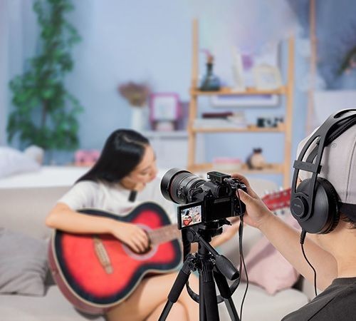 Boya Ultracompact 2.4GHz Wireless Microphone Syste...