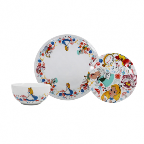 طقم 12 قطعة الي في بلاد العجائب