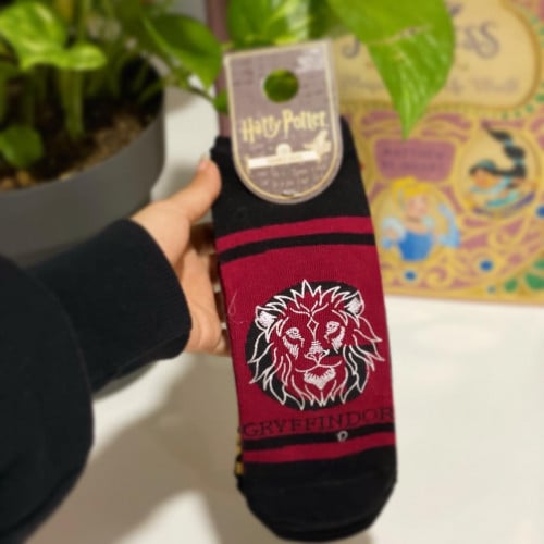 4 جوارب لفصول هوجورتس