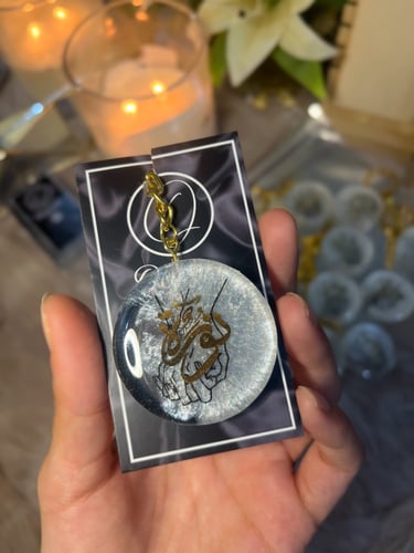 ميداليه ريزن (pearly white)