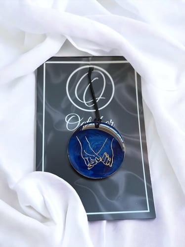 تعليقه ريزن لسيارة ( promise )لون ازرق