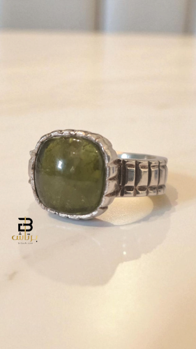 خاتم بحجر التورمالين