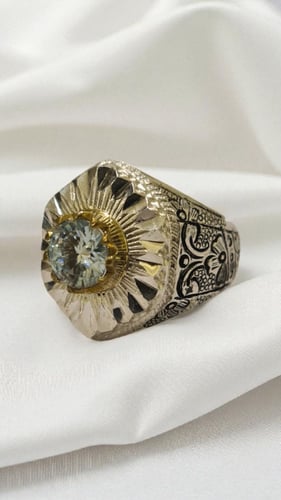 خاتم موزنايت