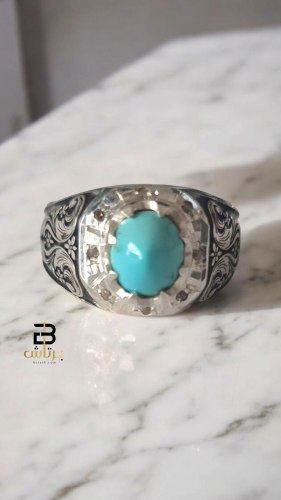 خاتم فيروز مطعم بالالماس