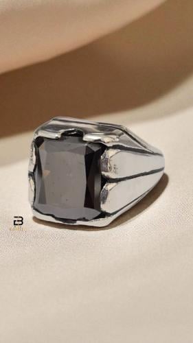 خاتم موزنايت اسود