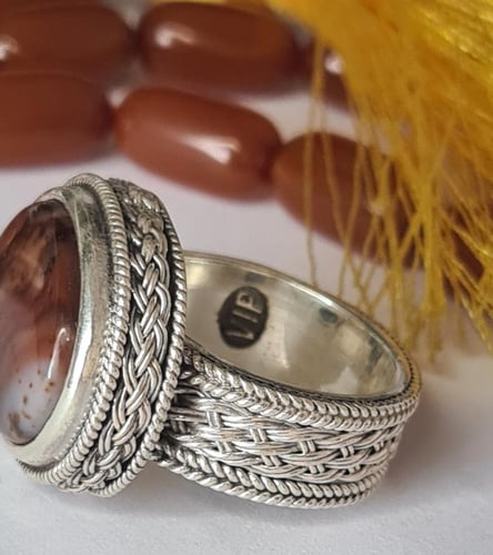 خاتم عقيق يماني مصور