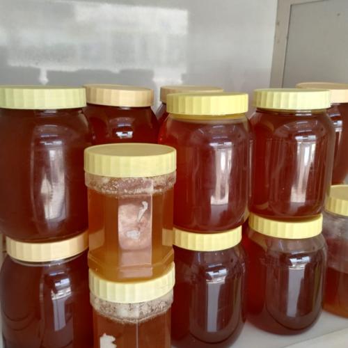 كيلو عسل الزهور درجة ثانيه طبيعي صافي من غير اضافا...