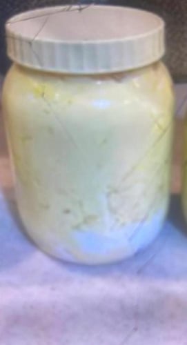 علبة زبد بلدي صافي بقري مبخر .. اصلي درجة اولى جاز...