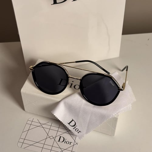 تنسيق نظارة ديور ب اطار ذهبي