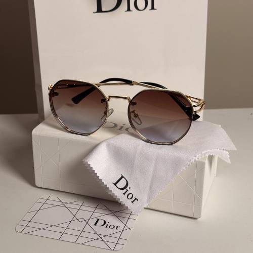 نظارة ديور ماستر ملون